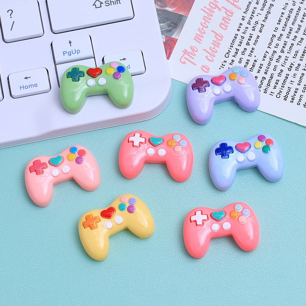 Gaming Console Keychain - ชุด 5 ชิ้น จี้เรซินรูปเกมแพดสีสันสดใสสำหรับตกแต่งต่างหู พวงกุญแจ DIY